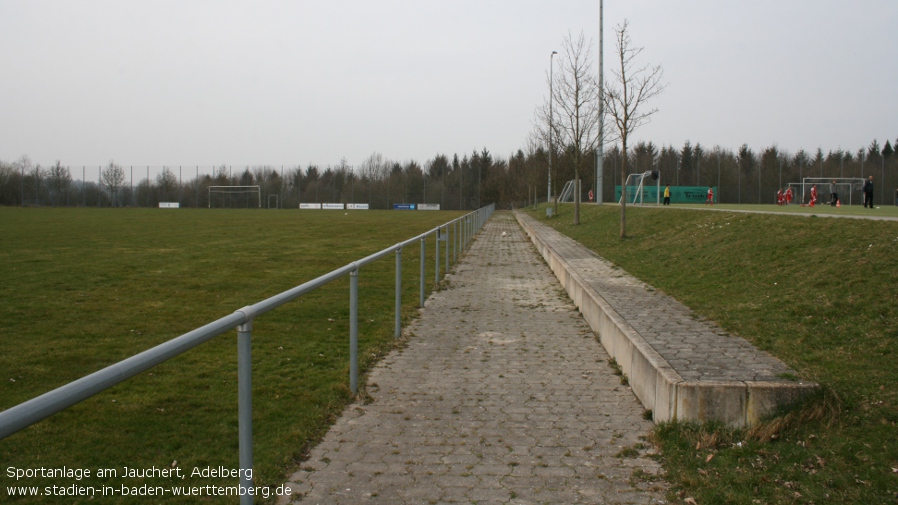 Adelberg, Sportanlage am Jauchert