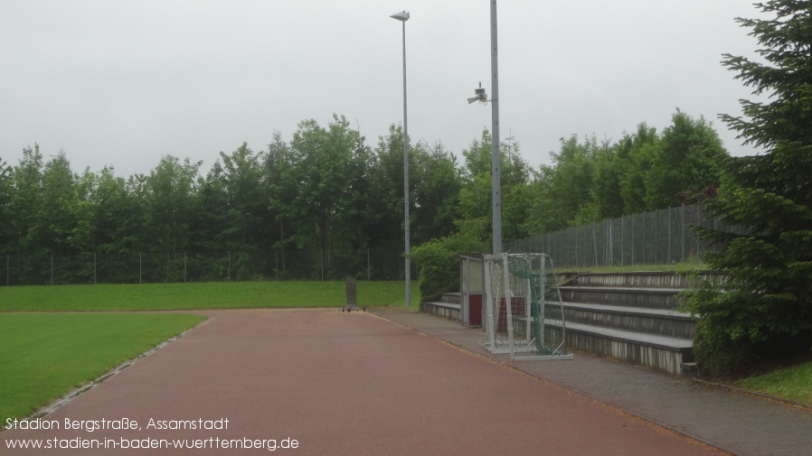 Assamstadt, Stadion Bergstraße