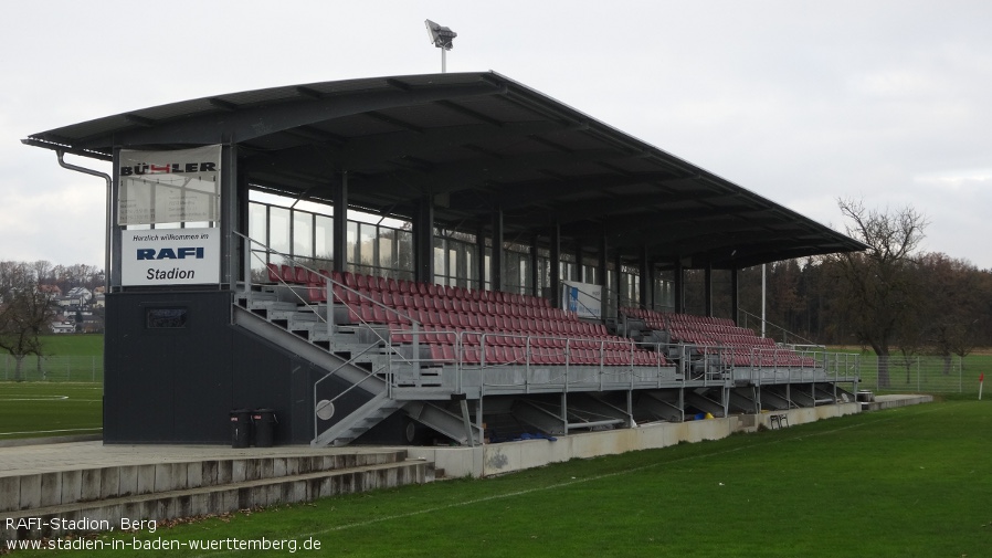 RAFI-Stadion, Berg