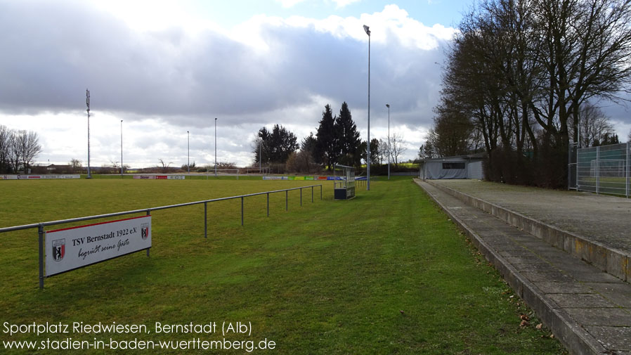 Bernstadt (Alb), Sportplatz Riedwiesen