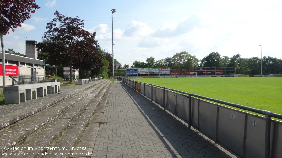 Bruchsal, FC-Stadion im Sportzentrum