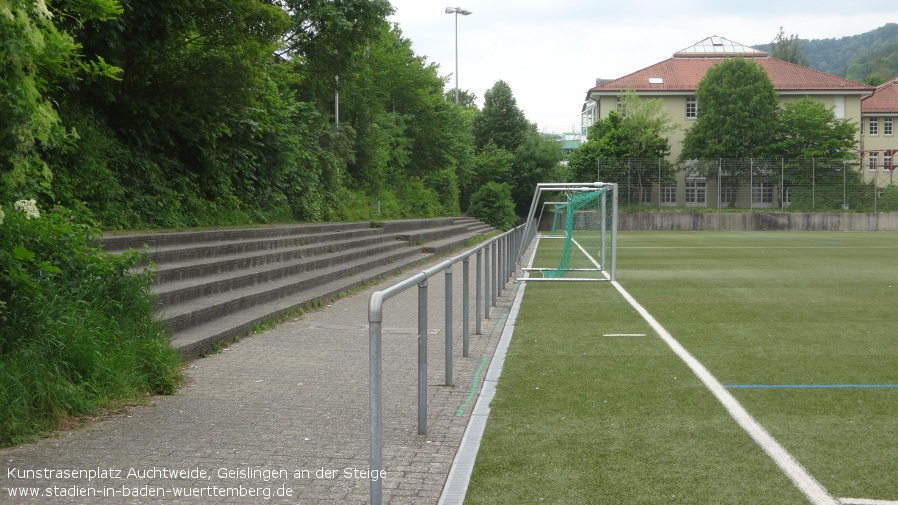 Geislingen an der Steige, Kunstrasenplatz Auchtweide