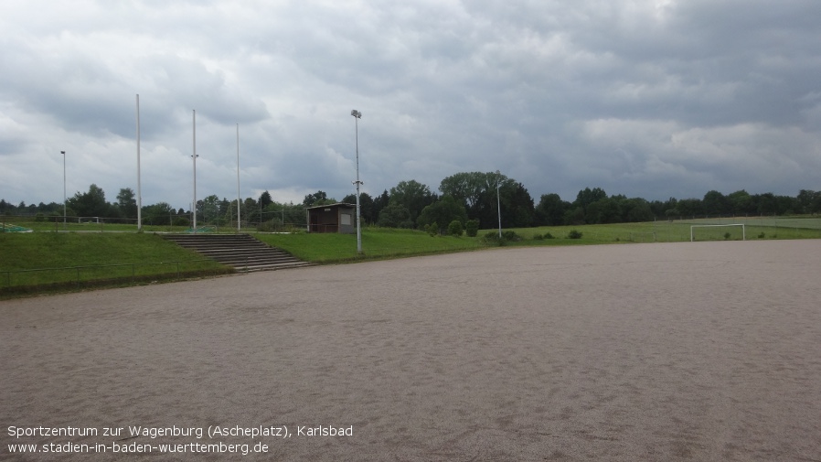 Karlsbad, Sportzentrum zur Wagenburg (Ascheplatz)