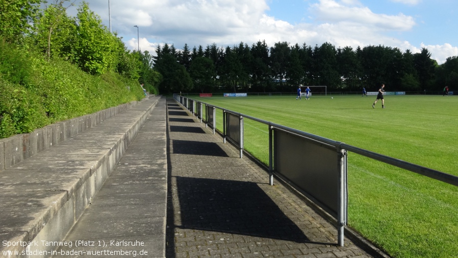 Karlsruhe, Sportpark Tannenweg Platz 1