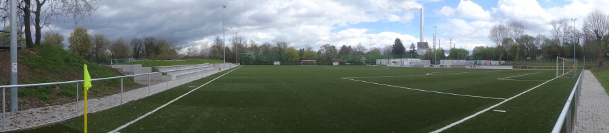 Mannheim, Kunstrasenplatz am Waldwegstadion