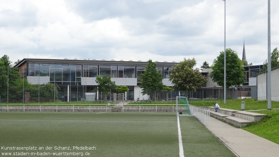 Pfedelbach, Kunstrasenplatz an der Schanz