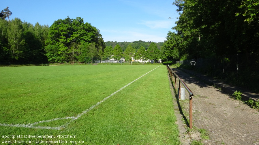 Pforzheim, Sportplatz Dillweißenstein