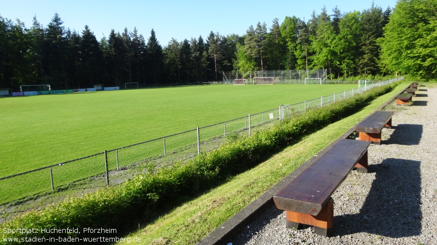 Pforzheim, Sportplatz Huchenfeld