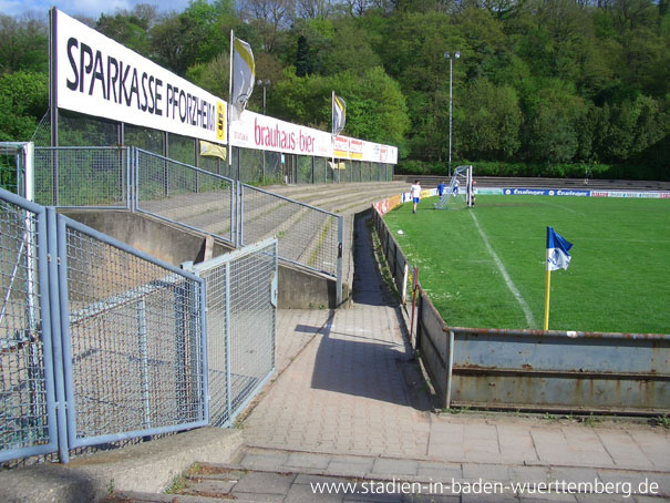 Holzhof-Stadion, Pforzheim