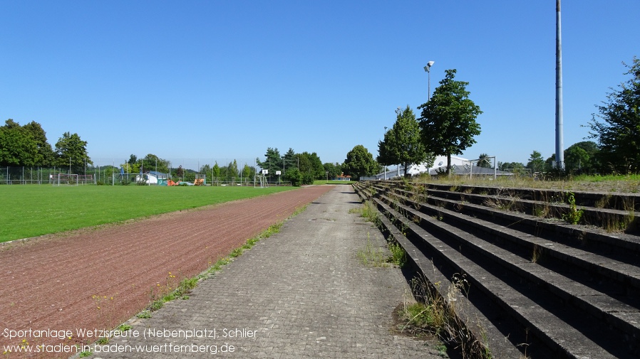 Schlier, Sportanlage Wetzisreute