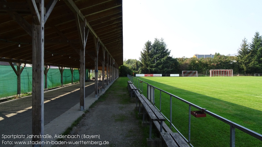 Aidenbach, Sportplatz Jahnstraße