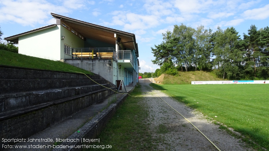 Biberbach, Sportplatz Jahnstraße