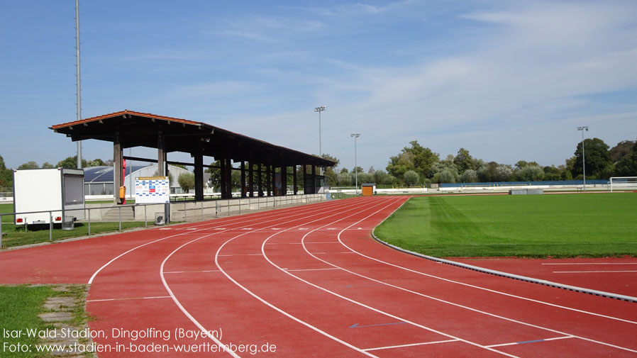 Dingolfing, Isar-Wald-Stadion