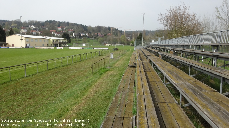 Forchheim, Sportplatz an der Staustufe (Bayern)