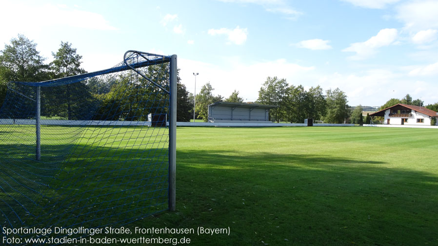 Frontenhausen, Sportanlage Dingolfinger Straße