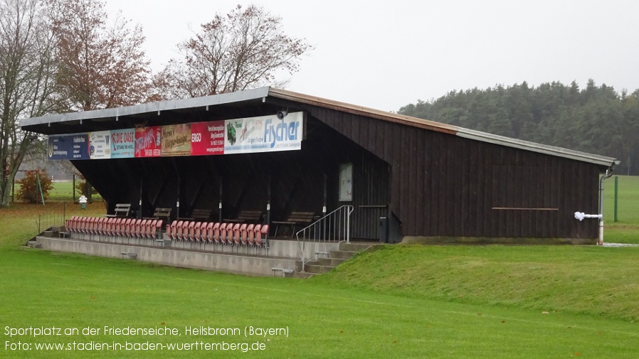 Heilsbronn, Sportplatz an der Friedenseiche