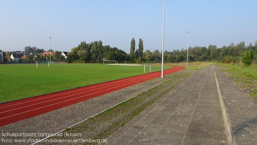 Langquaid, Schulsportplatz