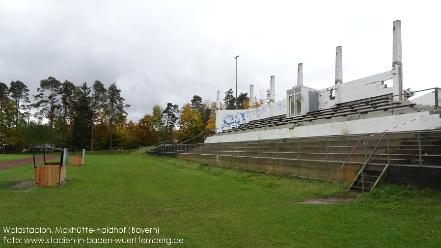 Maxhütte-Haidhof, Waldstadion