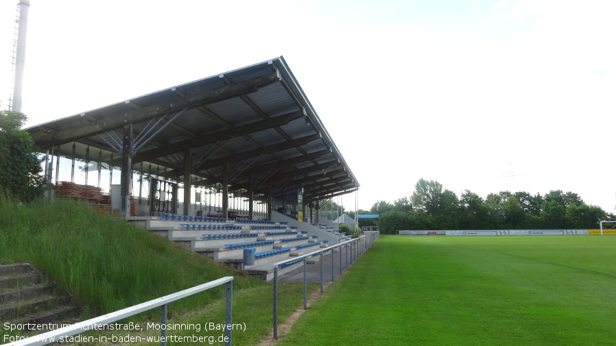 Moosinning, Sportzentrum Fichtenstraße