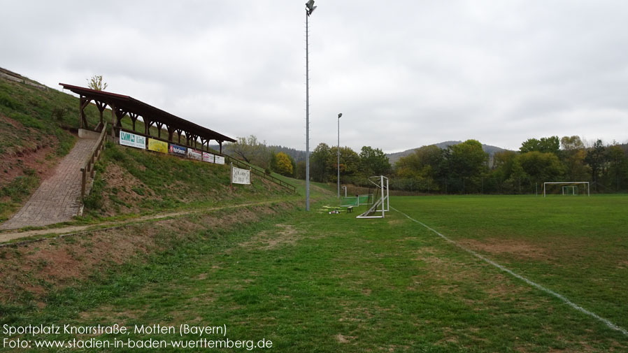 Motten, Sportplatz Knorrstraße