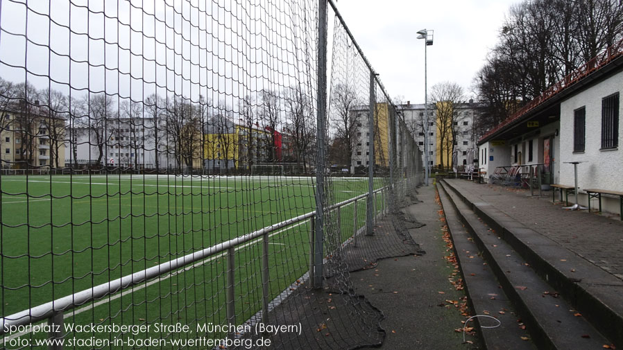 München, Sportplatz Wackersberger Straße