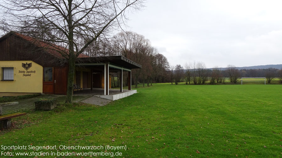 Oberschwarzach, Sportplatz Siegendorf