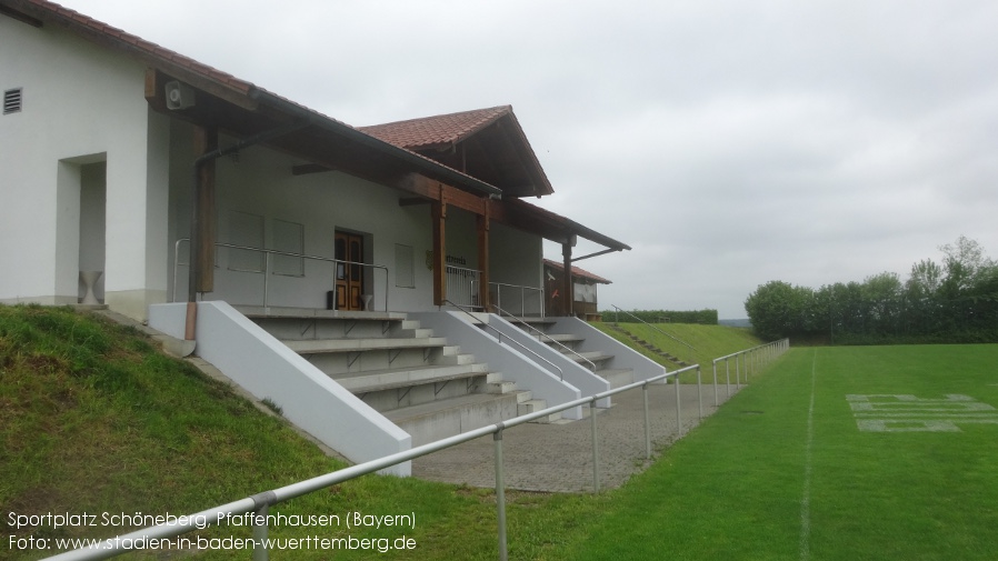 Pfaffenhausen, Sportplatz Schöneberg