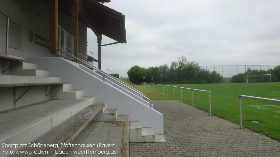 Pfaffenhausen, Sportplatz Schöneberg