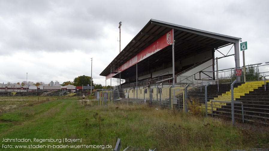 Regensburg, Jahnstadion