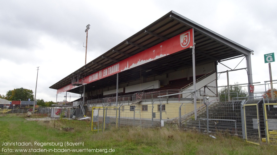 Regensburg, Jahnstadion