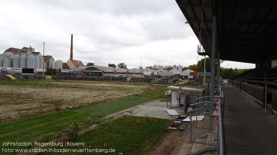 Regensburg, Jahnstadion