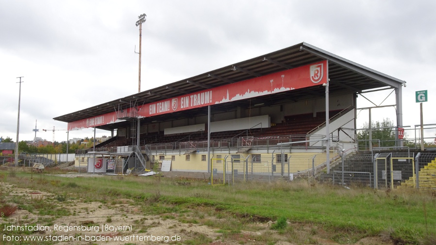 Regensburg, Jahnstadion