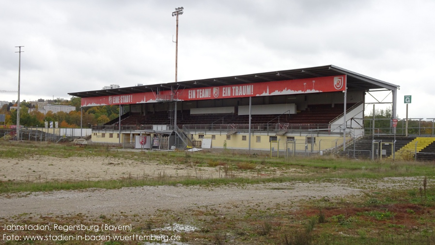 Regensburg, Jahnstadion