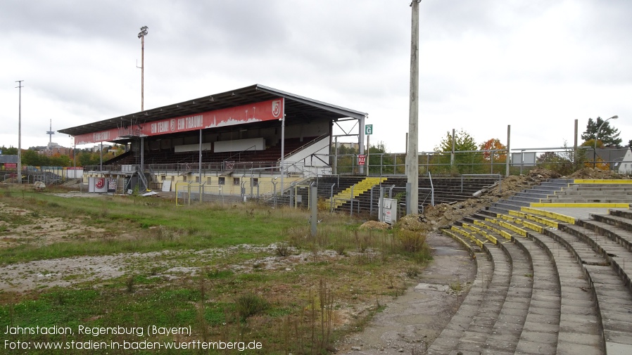 Regensburg, Jahnstadion