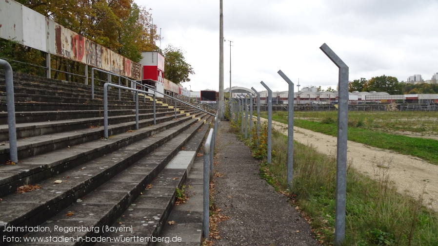 Regensburg, Jahnstadion