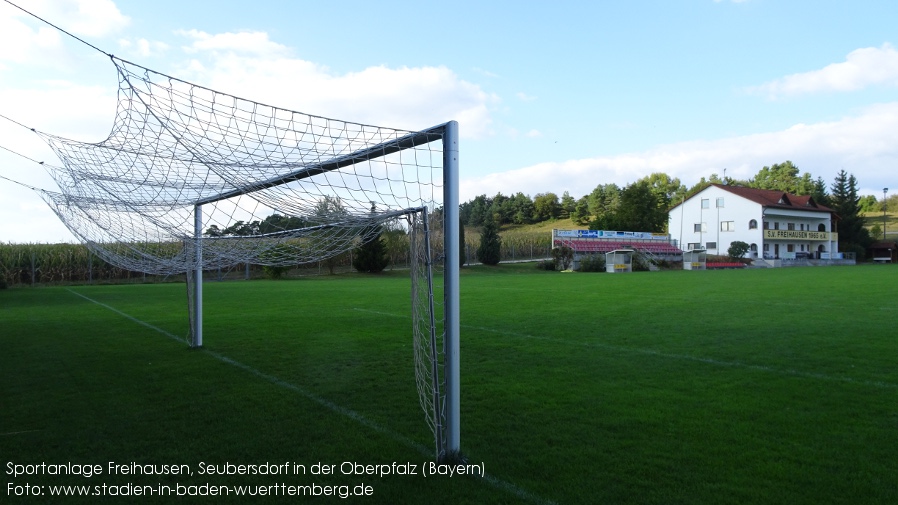 Seubersdorf in der Oberpfalz, Sportanlage Freihausen