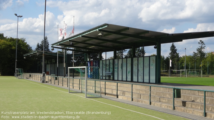 Eberswalde, Kunstrasenplatz am Westendstadion