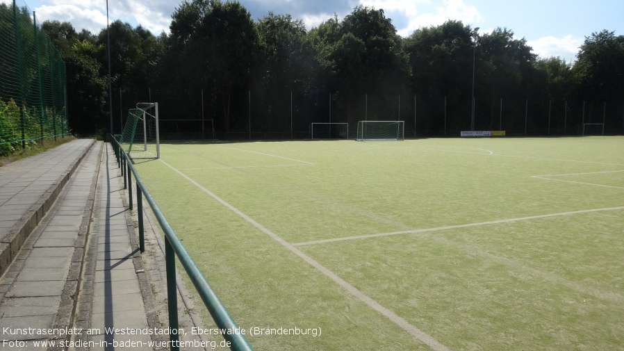 Eberswalde, Kunstrasenplatz am Westendstadion