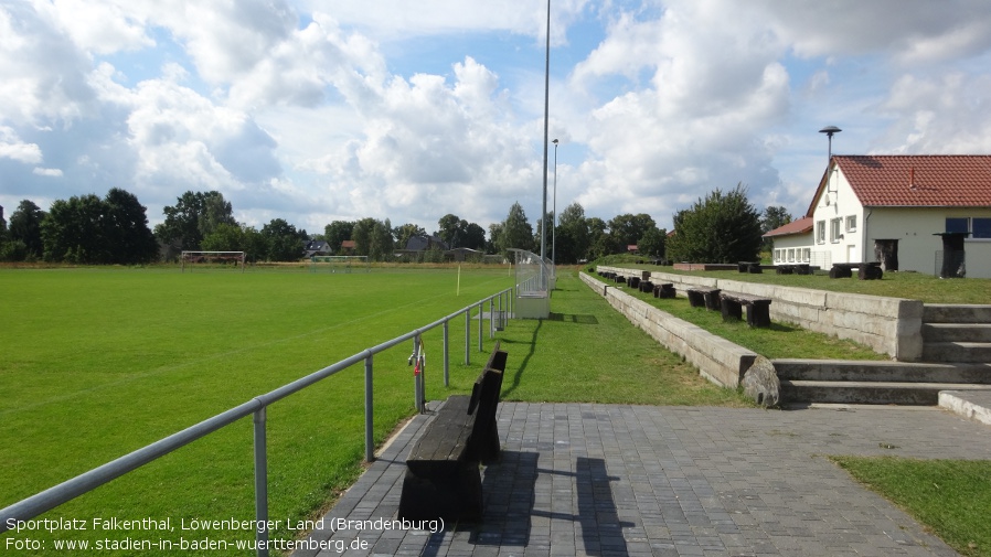 Löwenberger Land, Sportplatz Falkenthal