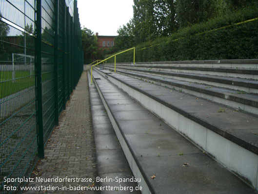 Sportplatz Neuendorfer Straße, Berlin-Spandau