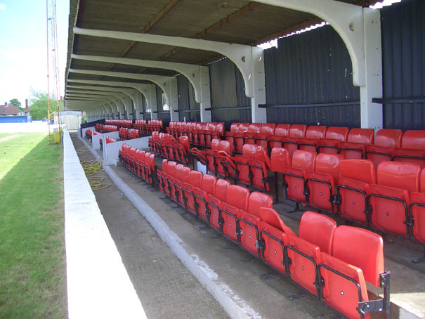 Mayesbrook Park, Barking FC