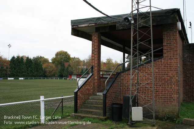 Larges Lane, Bracknell Town FC