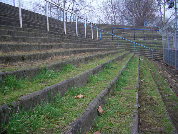 Stadion am Bornheimer Hang (Frankfurter Volksbank Stadion), Frankfurt am Main (Hessen)