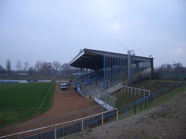 Stadion am Bornheimer Hang (Frankfurter Volksbank Stadion), Frankfurt am Main (Hessen)