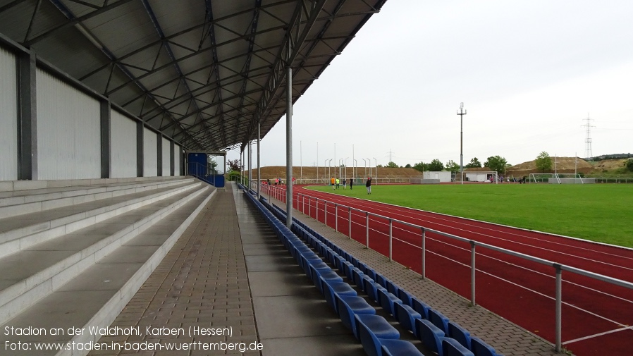 Karben, Stadion an der Waldhohl