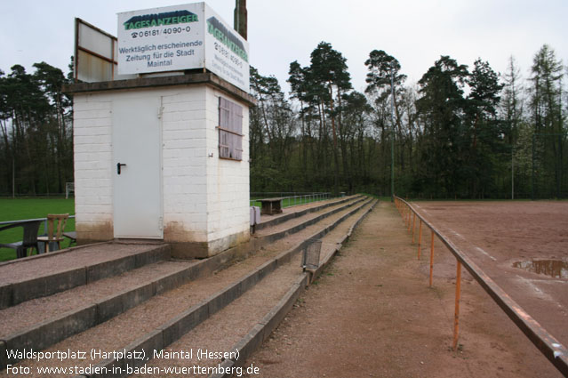 Waldsportplatz (Ascheplatz), Maintal (Hessen)