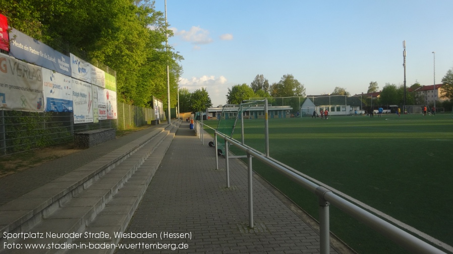 Wiesbaden, Sportplatz Neuroder Straße