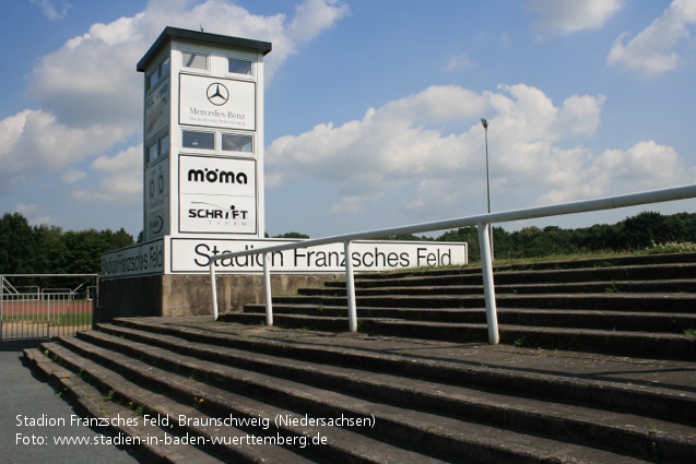 Stadion Franzsches Feld, Braunschweig (Niedersachsen)