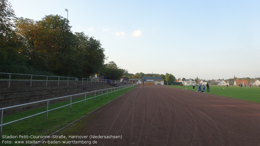 Hannover, Stadion Petit-Couronne-Straße