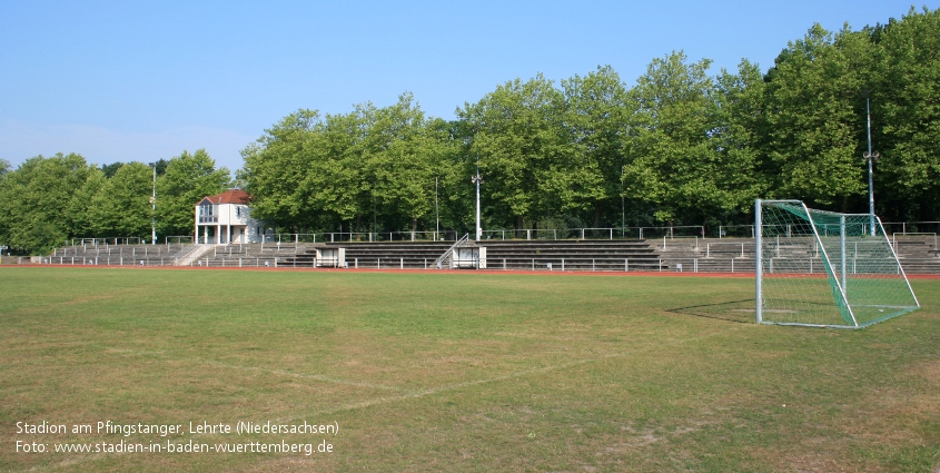 Stadion am Pfingstanger, Lehrte (Niedersachsen)